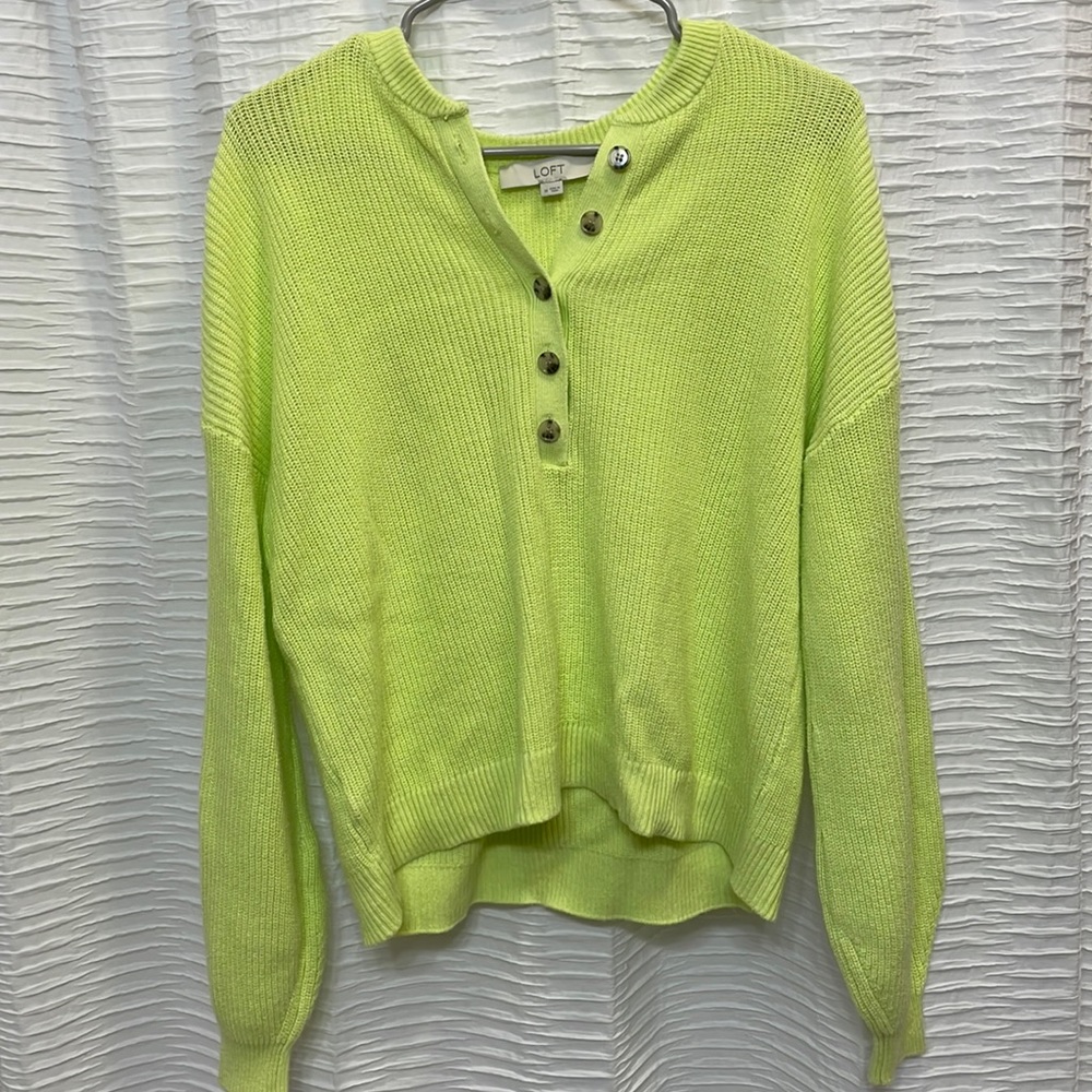 LOFT Henley Pullover Medium